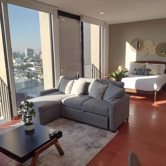 Luxury Urban Apartment - Imagen 1