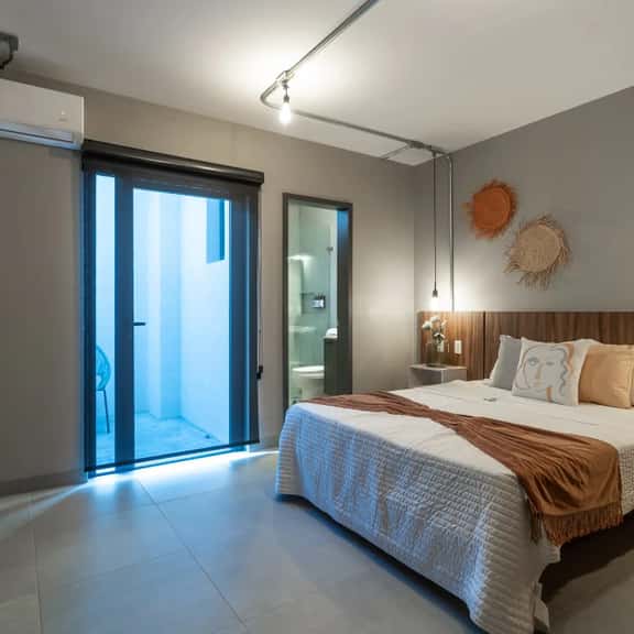 Stylish, Private Flat with Patio | 1 BD | Tribu San Martin (103) - Imagen 1