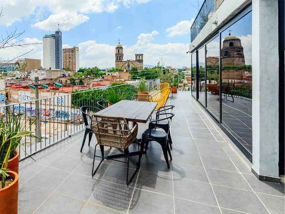 Deluxe Double Apartment with Patio - 105 - Image 2