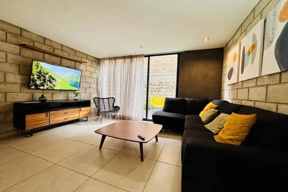 Deluxe Double Apartment with Patio - 107 - Image 3