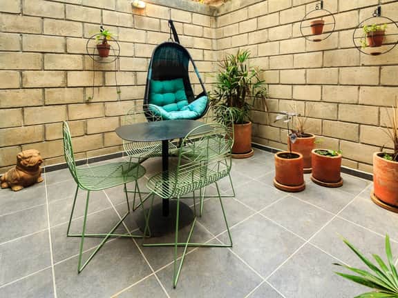 Deluxe Single Apartment with Patio - 101 - Image 2