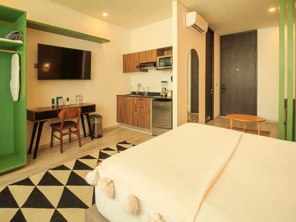 Deluxe Suite w/Sofa-Bed, Terrace - Imagen 2