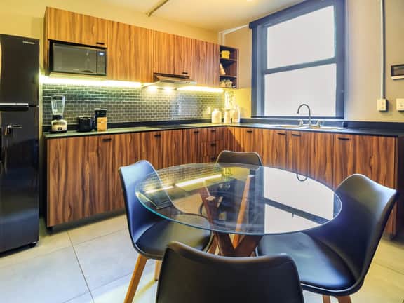 Stylish, Private Flat with Patio | 1 BD | Tribu San Martin (103) - Imagen 5